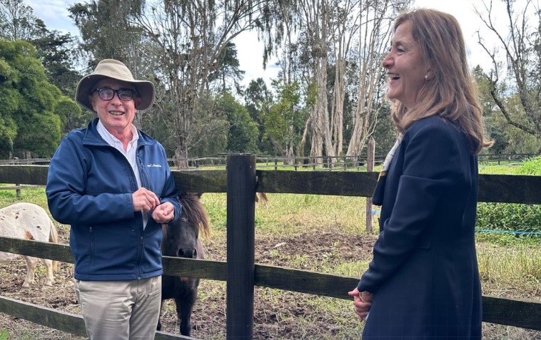 Betancourt Enciende la Mecha: ¿Es Uribe el Único Escudo de la Democracia?